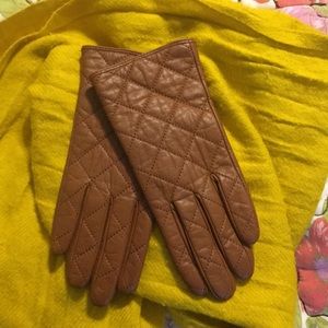 Brown leather gloves